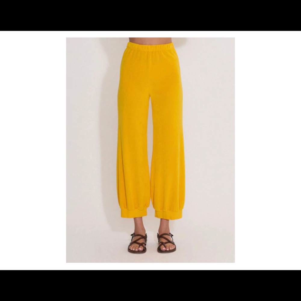 Suzie Kondi Tosk High Waist Harem NWT Size Medium Oro Yellow Velour